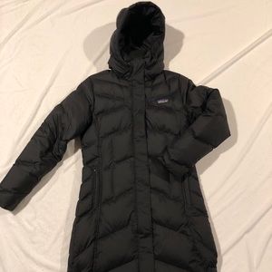 Patagonia Women’s Down with it Parka